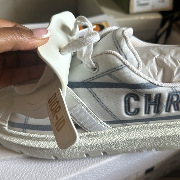 Christian Dior Sneakers - Picture 10 of 15